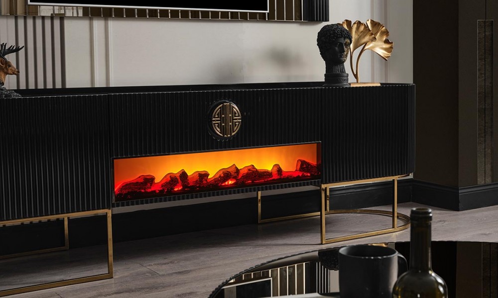 Gucci Şömineli Gold Metal Ayaklı Tv Ünitesi Gucci Şömineli Gold Metal Ayaklı Tv Ünitesi