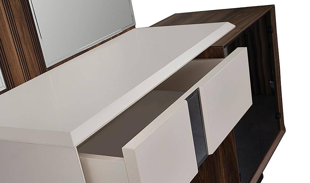 Felipe Bazalı Yatak Odası - Köşe Dolaplı Giyinme Odası