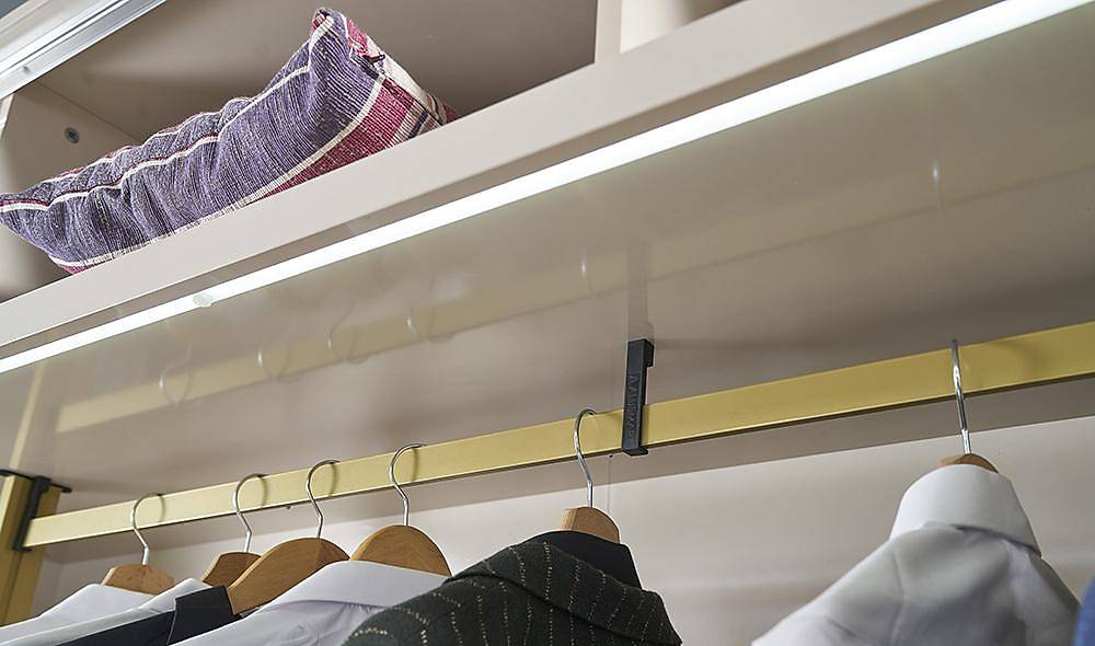 Kıbrıs Cam Köşe Gardolap Kapaklı Gardırop