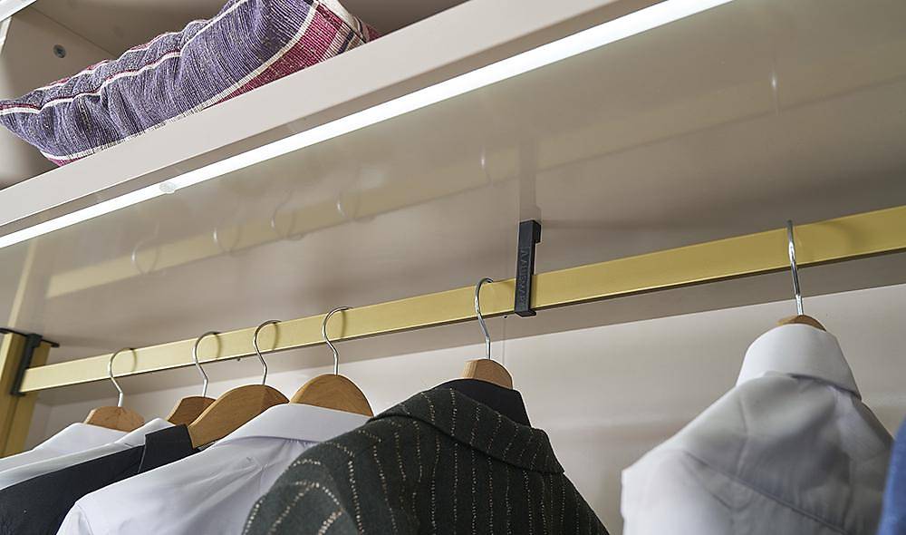 Kıbrıs Cam Köşe Gardolap Kapaklı Gardırop