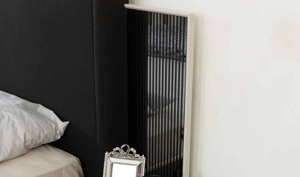 Sarmaşık Bazalı Yatak Odası Yatak Odası