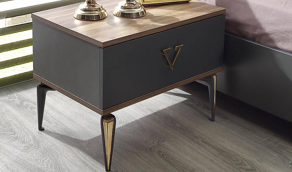 Nisan 6 Kapılı Yatak Odası Yatak Odası