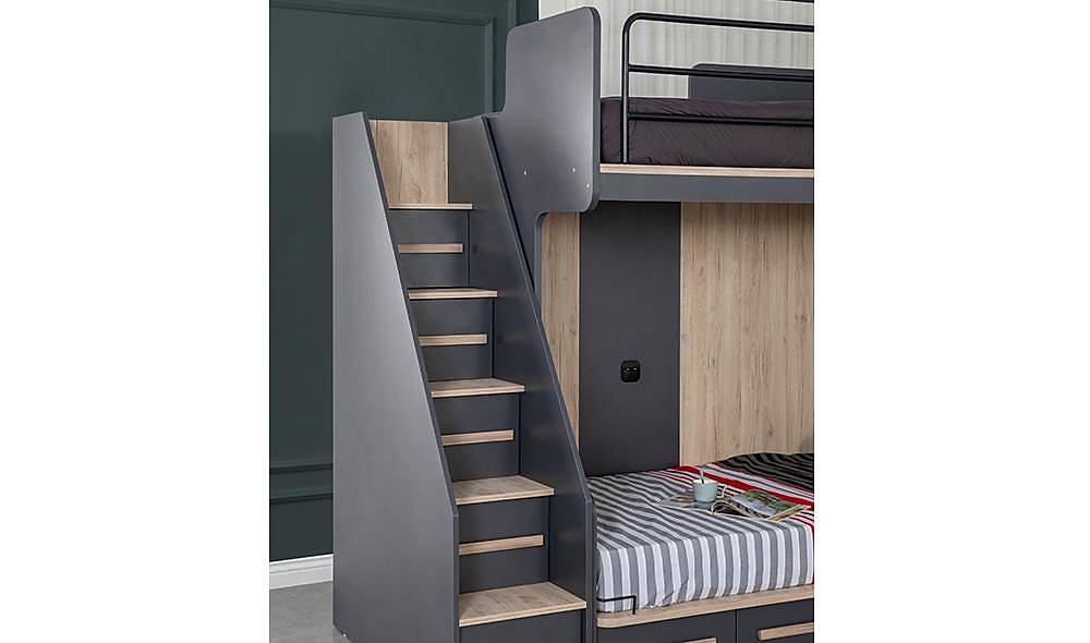 Bornova Merdivenli Ranza Genç Odası