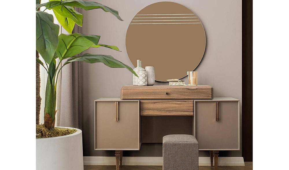 Lova Bazalı Yatak Odası - 6 Kapılı Yatak Odası