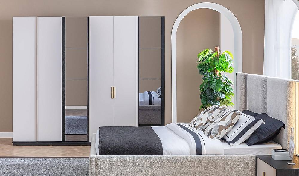 Münih Bazalı Yatak Odası Yatak Odası