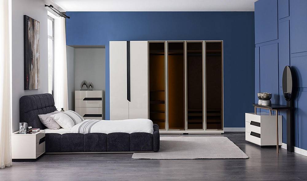 Pietra Yatak Odası - 6 Kapılı Yatak Odası