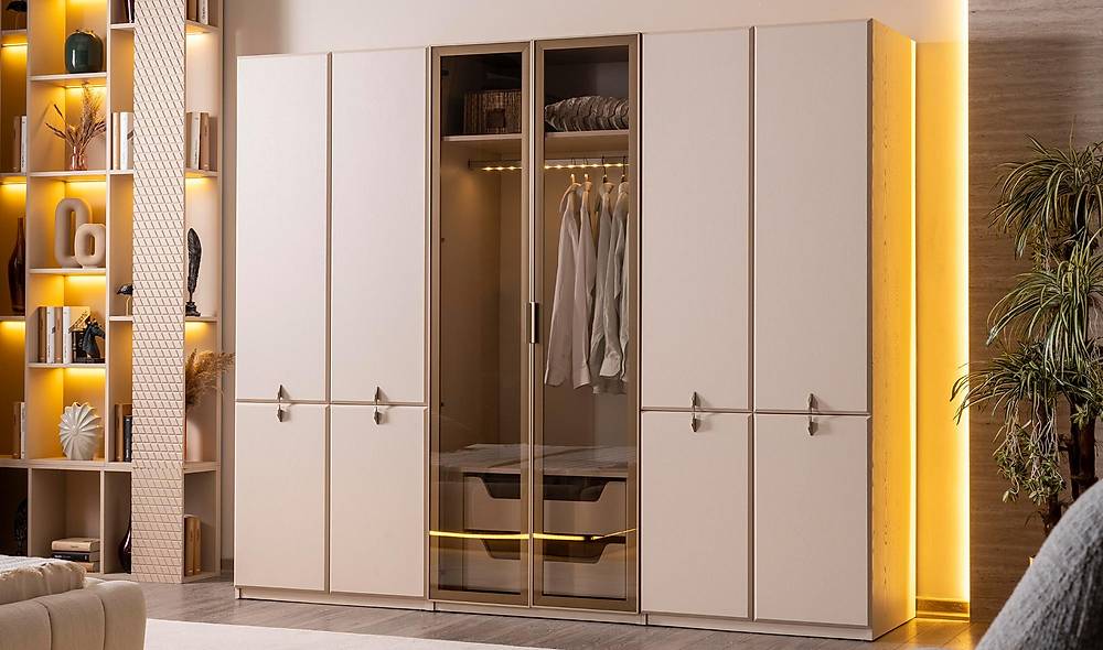 Atelier Yatak Odası - 6 Kapılı Yatak Odası