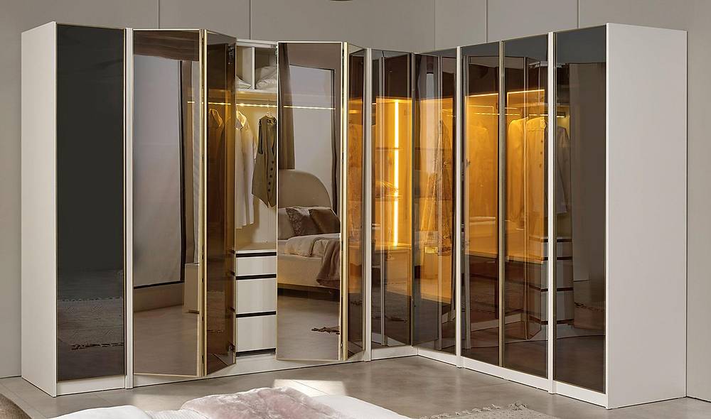 Hennes Yatak Odası - Köşe Dolaplı Giyinme Odası