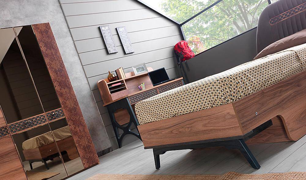 Royal Genç Odası Genç Odası