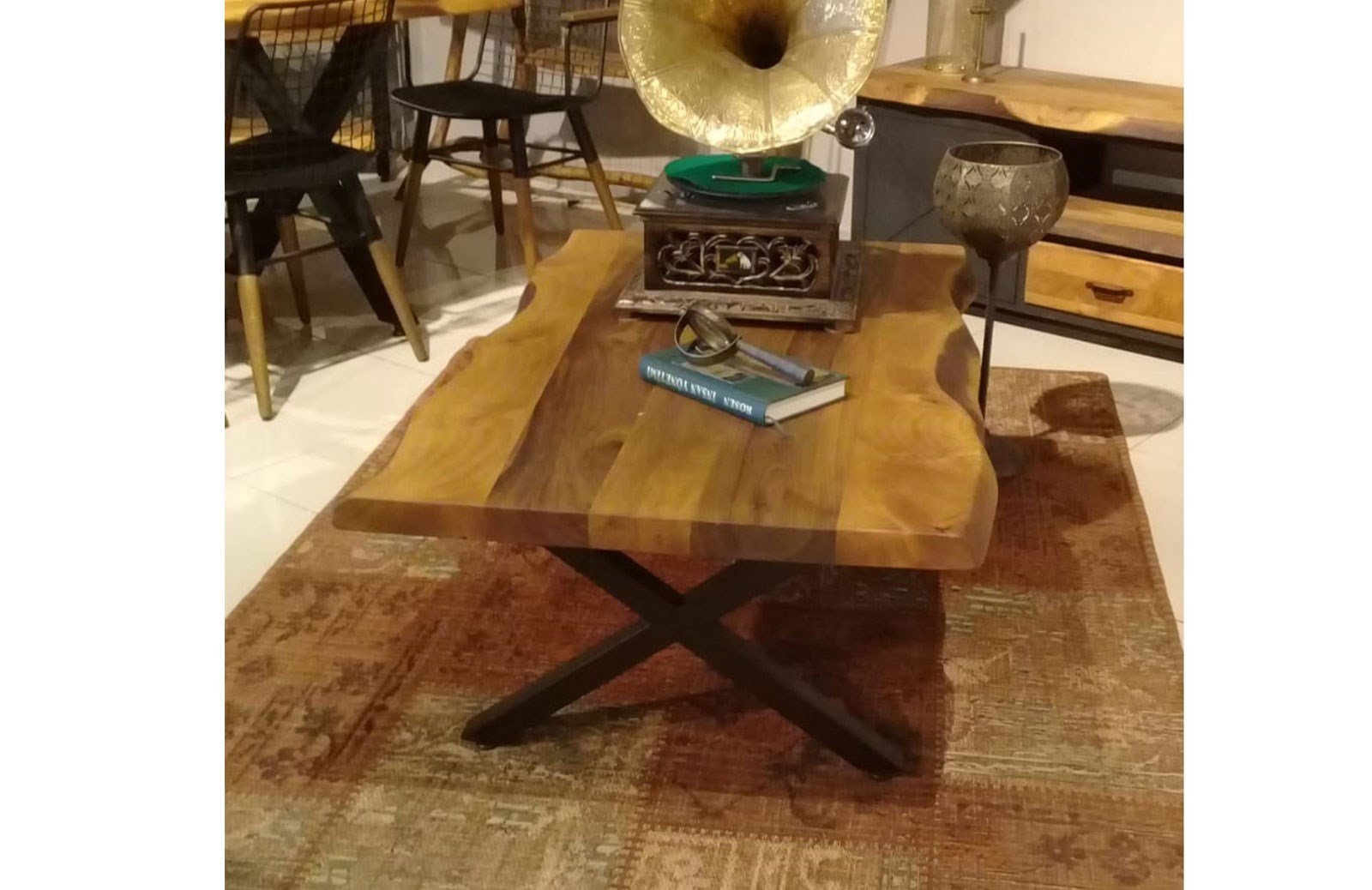 Alvise X Ayak Orta Sehpa Ceviz Sehpa ve Aksesuar