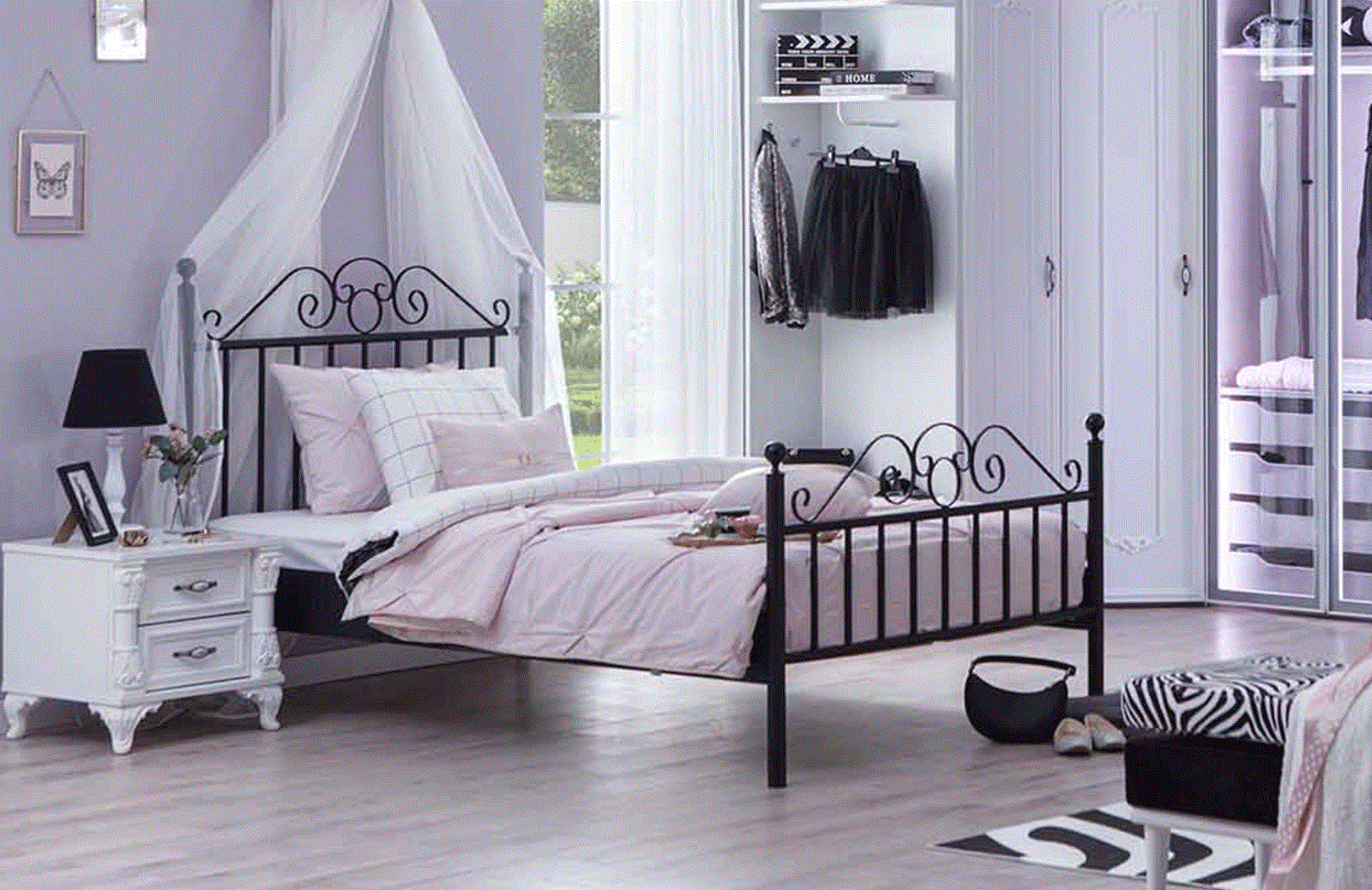 Mean Ferforje Siyah Karyola Genç Odası