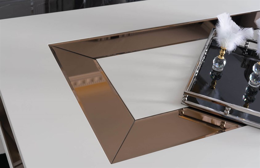 Betsey Masa Ekru Yemek Masası