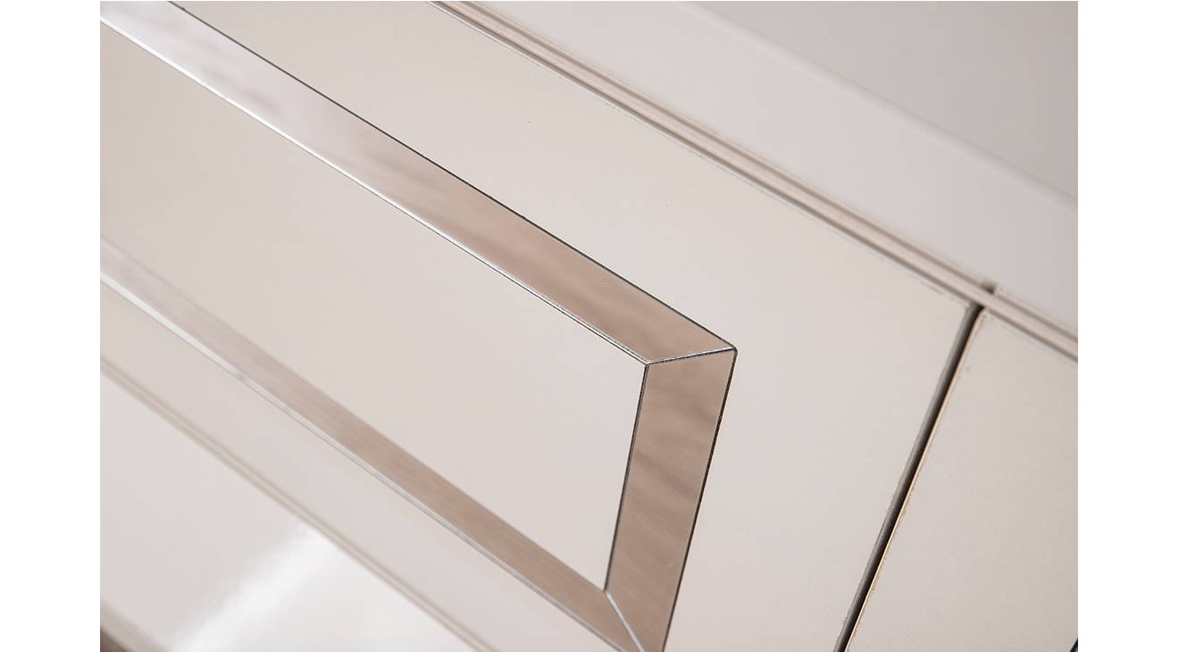 Berrak Metal Ayaklı Tv Ünitesi (Gümüş) TV Ünitesi