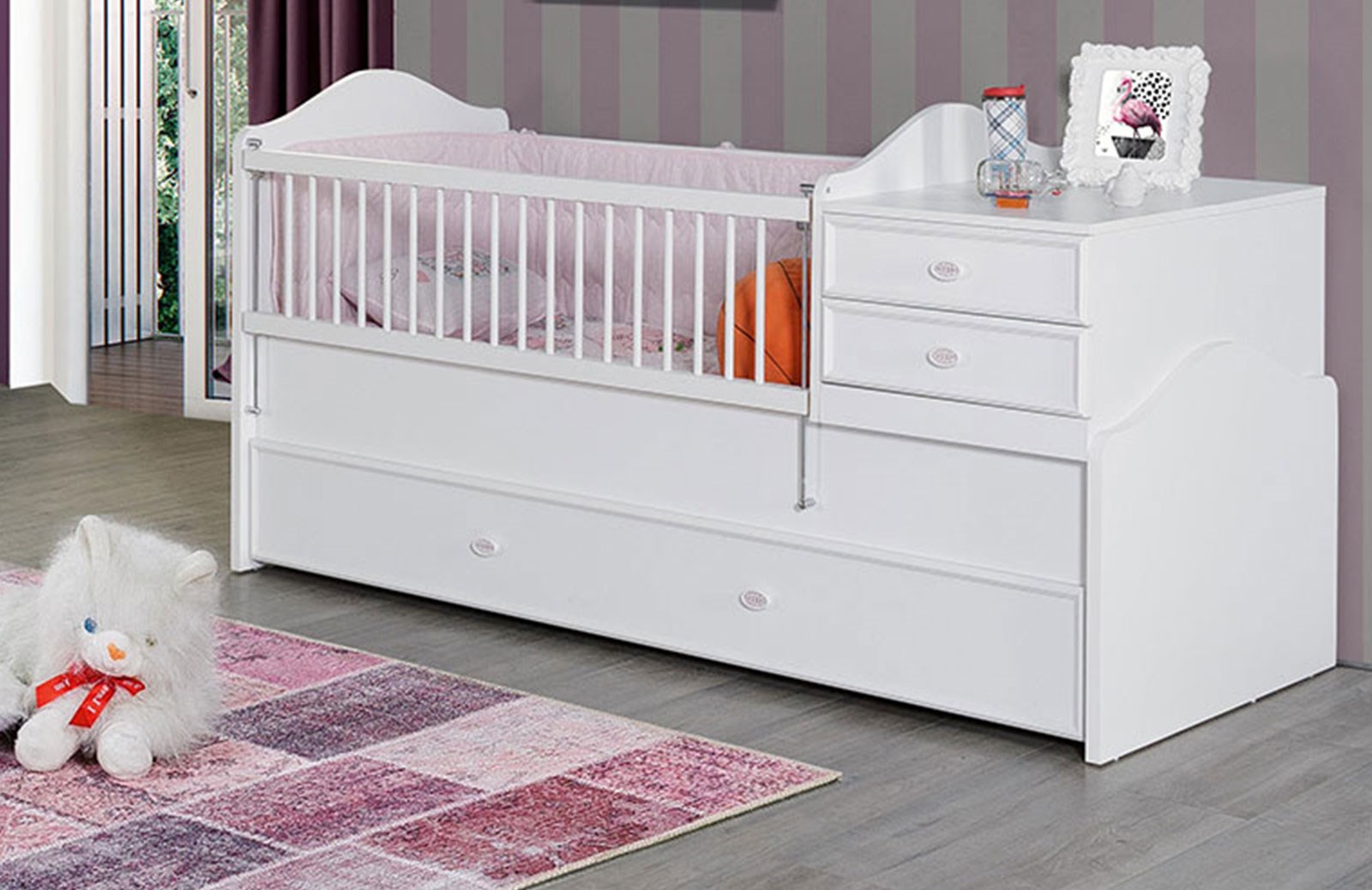 Lorella Beşik Beşik