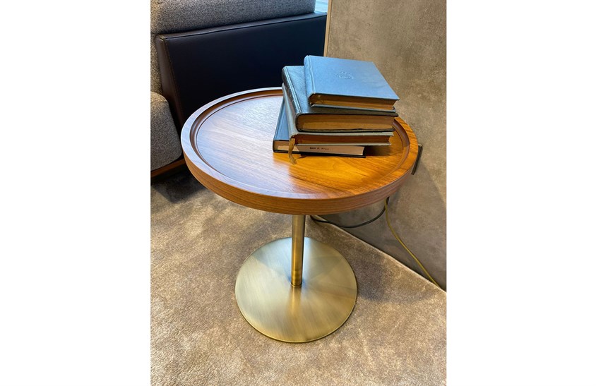 Lisaa Yan Sehpa Ahşap Tablalı Oymalı Yan Sehpa