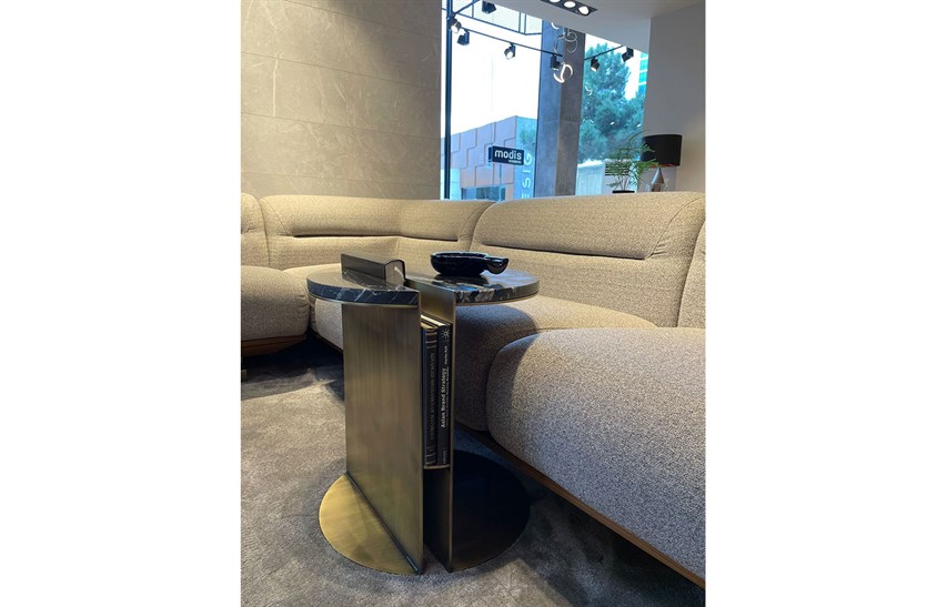 Lisaa ST- Bölmeli Yan Sehpa Pirinç Yan Sehpa