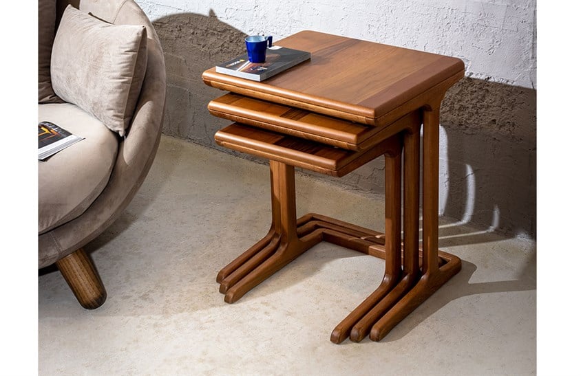 Stranger Yan Sehpa ABD Ceviz Sehpa ve Aksesuar