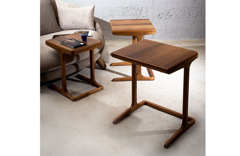 Stranger Yan Sehpa ABD Ceviz Sehpa ve Aksesuar